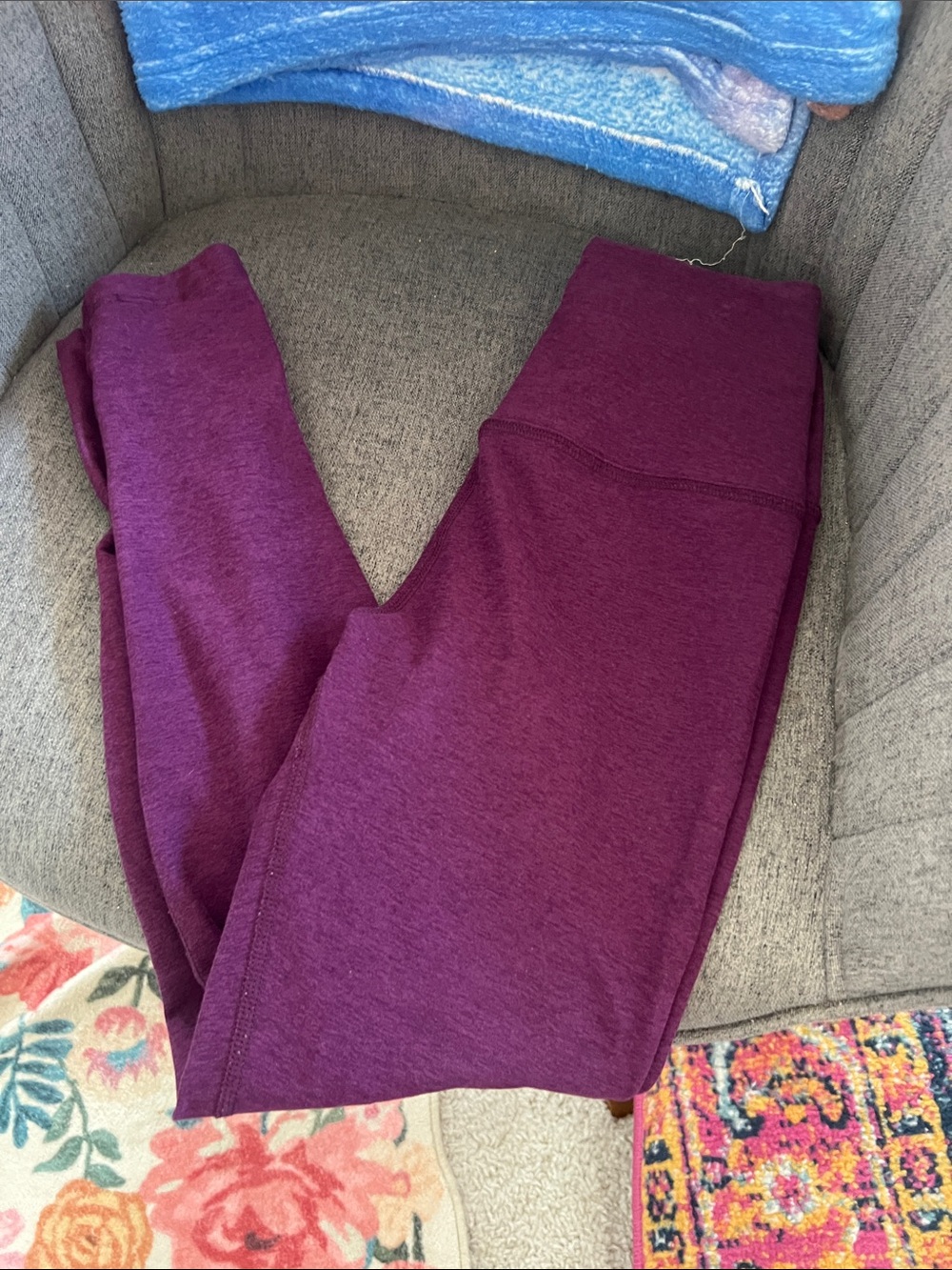 Beyond Yoga plum spacedye caught in the midi leggings small